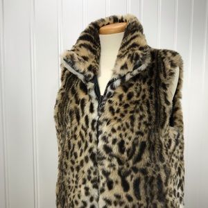 Gallery faux fur vest  reversible leopard large